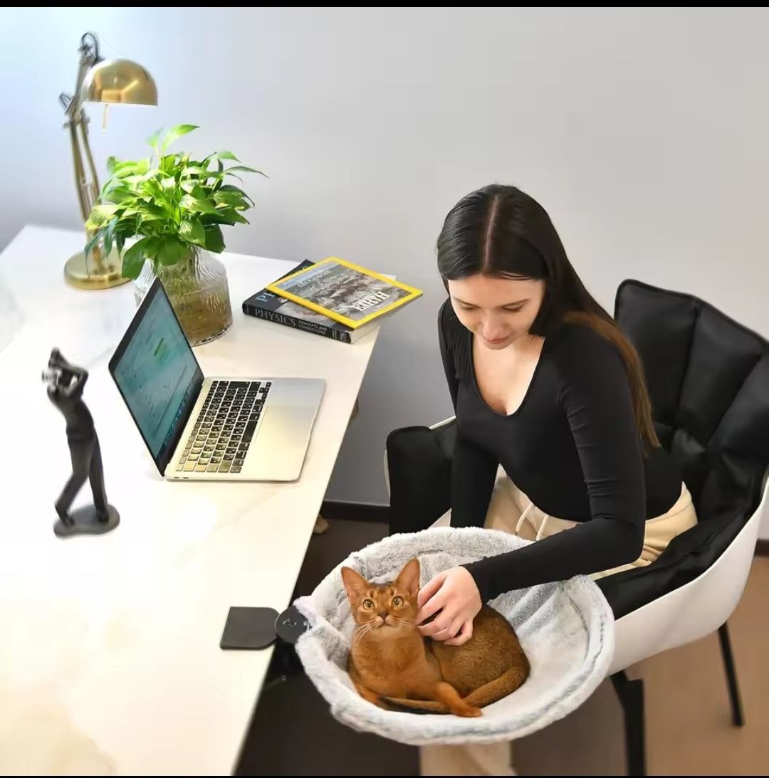 Best-Selling Cat Desk Hammock – Rotating Desktop Cat Bed Stand
